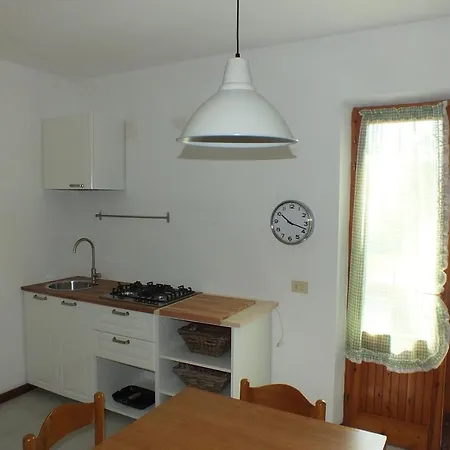 Alzi Apartment *