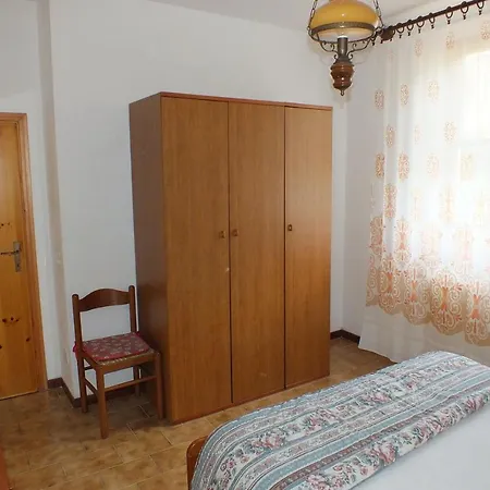 Apartment Alzi *