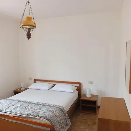 Apartment Alzi